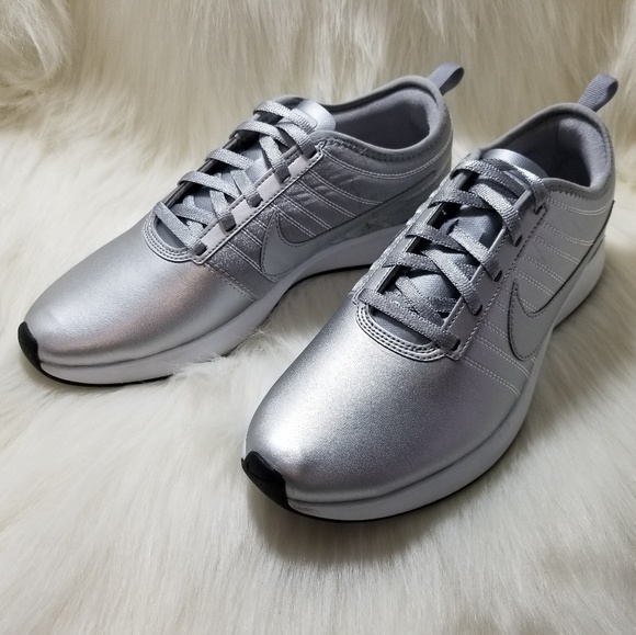 $80⬇️NEW Nike Dual Tone Racer Metallic Silver sz 8 - Picture 3 of 6